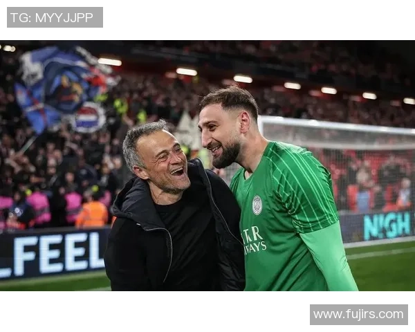 中超激战:多特蒙德逆转巴黎圣日耳曼引发争议判罚全场沸腾